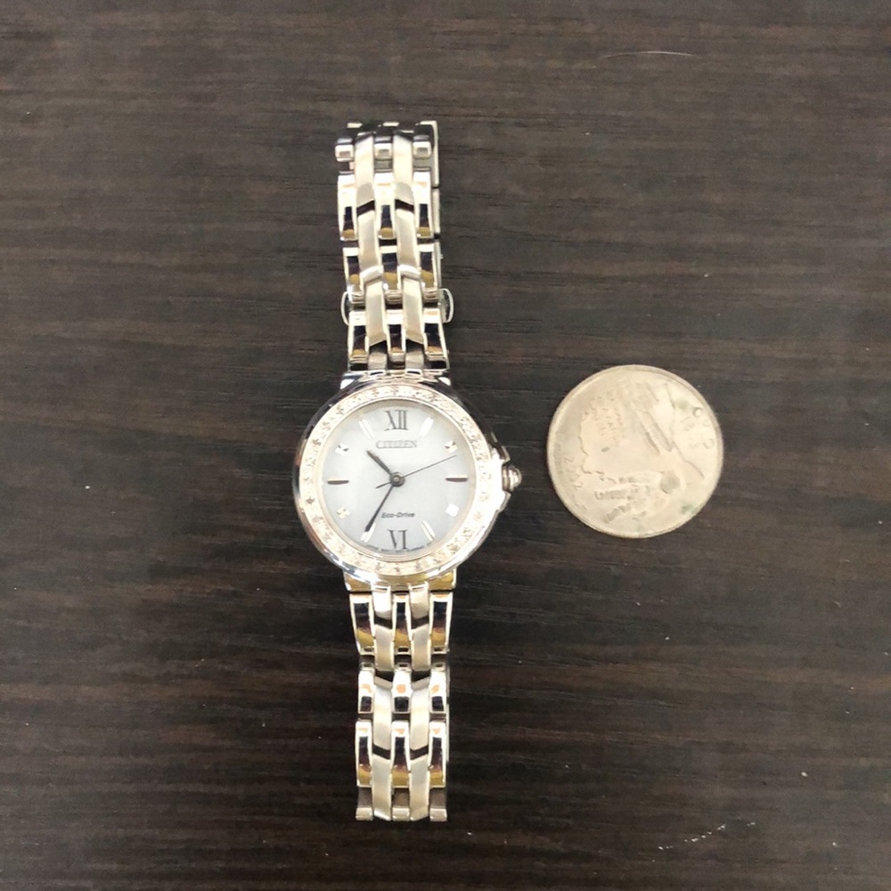 BRAND NEW Citizen eco drive watch - Picture 5 of 10